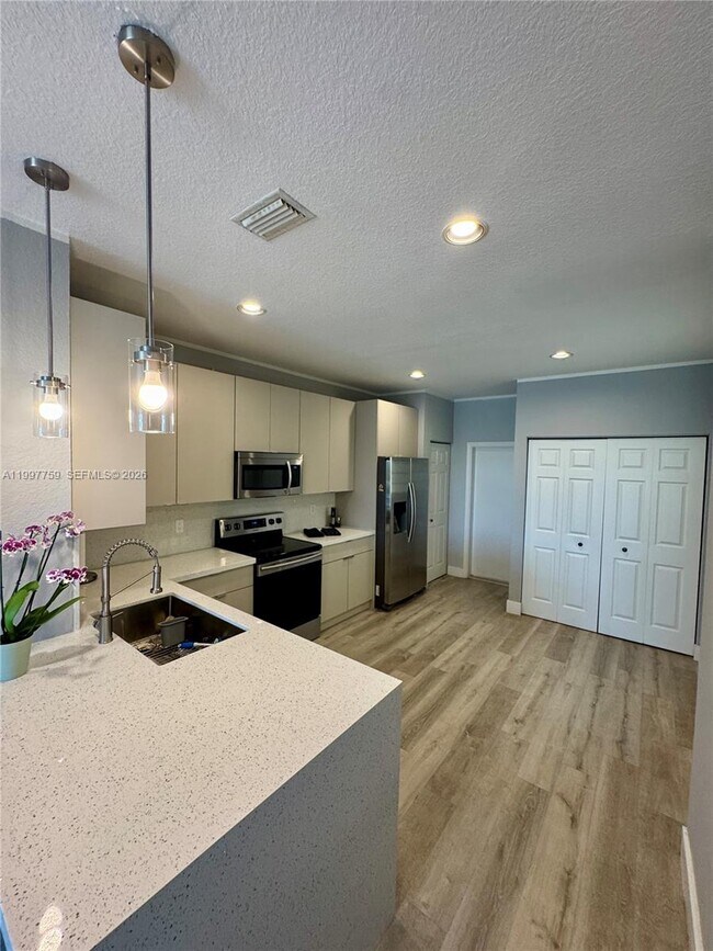 Building Photo - 2469 Cordoba Bend