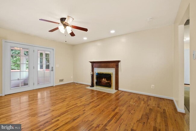 Building Photo - 12027 Devilwood Dr