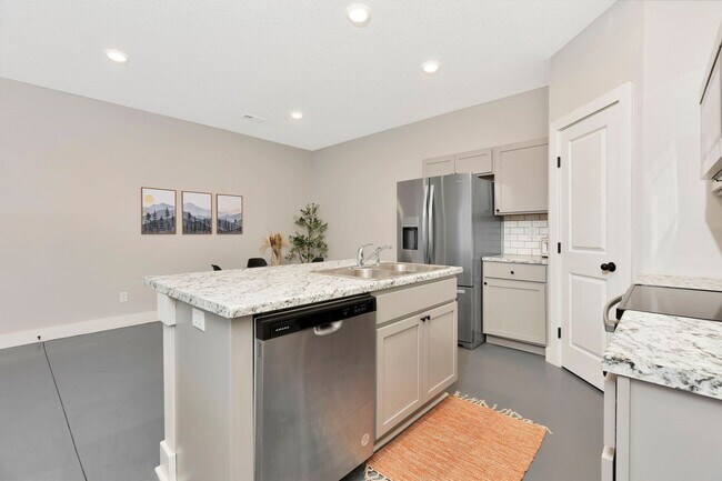 Building Photo - 2936 W Murdock St