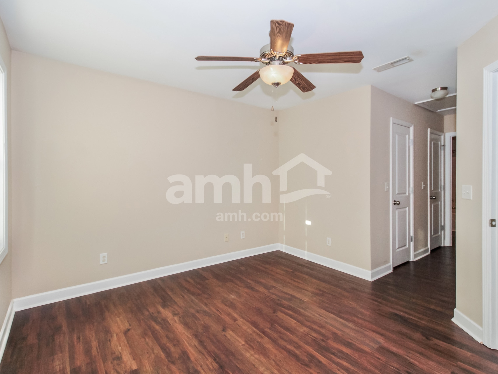 Building Photo - 28 Thornbury Dr