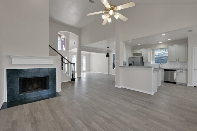 Building Photo - 22 Belcarra Pl