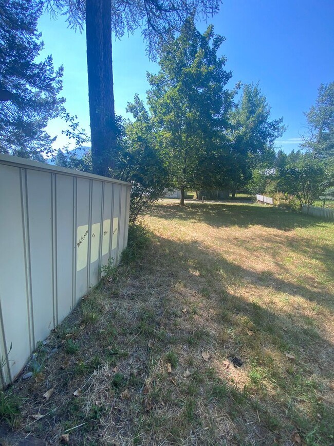 Building Photo - Manufactured Home In Bayview (APP#171)