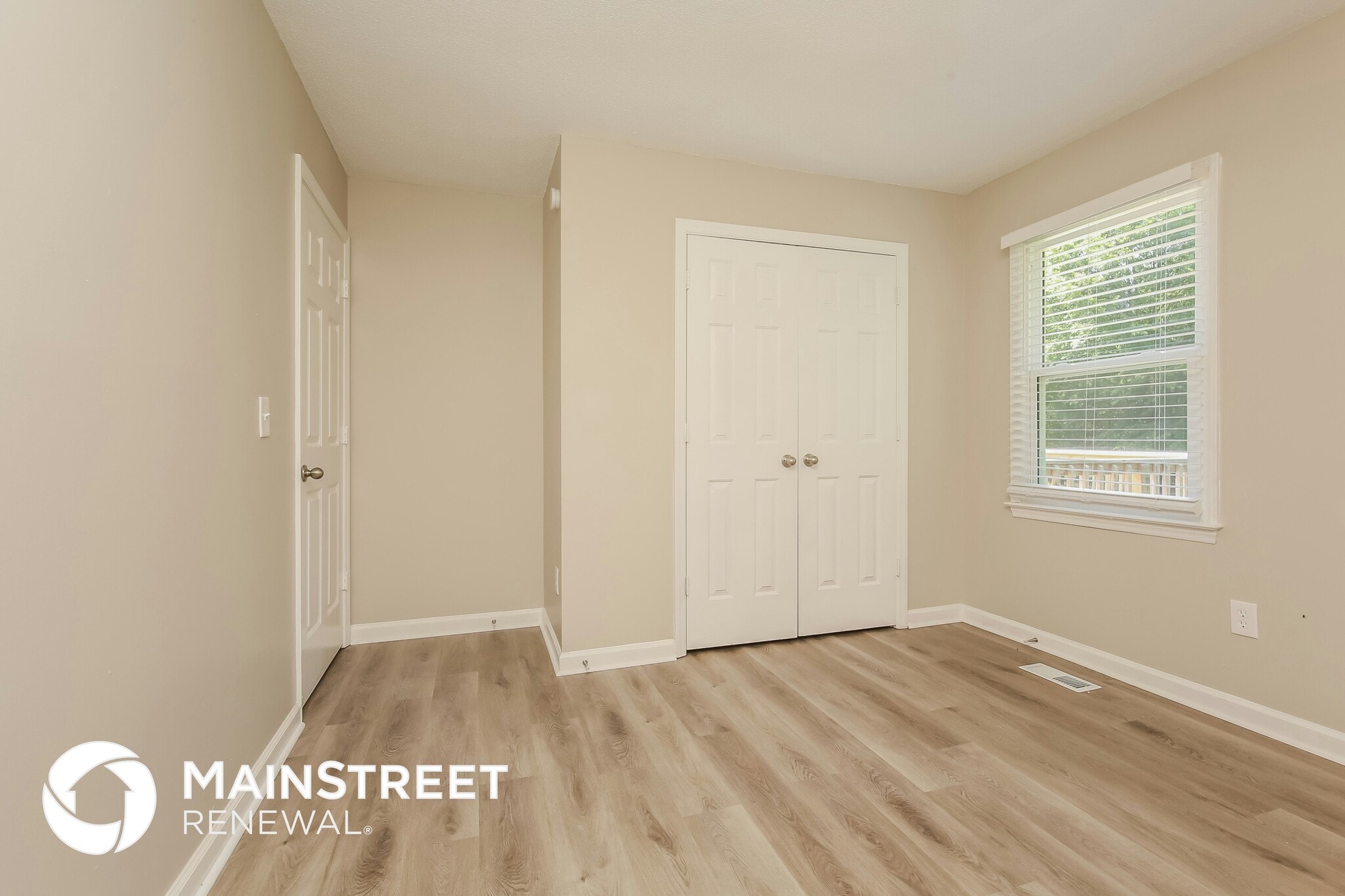 Building Photo - 5375 Candy Cane Ct