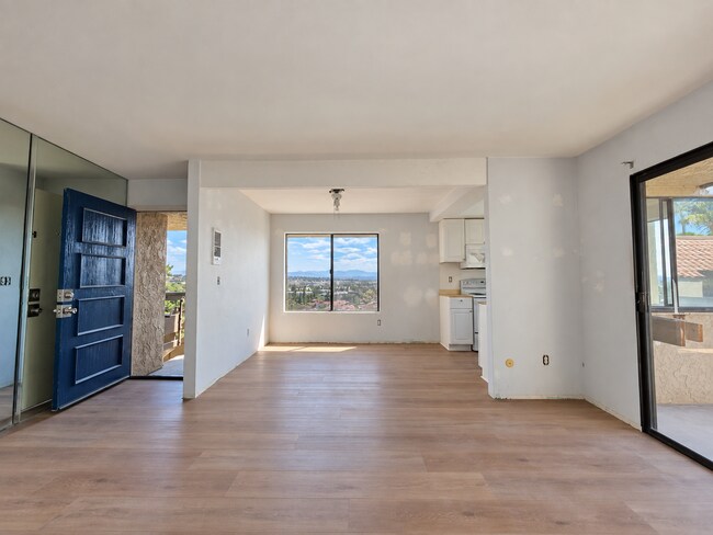 Building Photo - 13787 Mango Dr