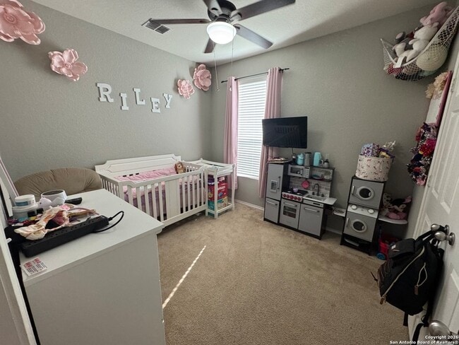 Building Photo - 220 Mistflower