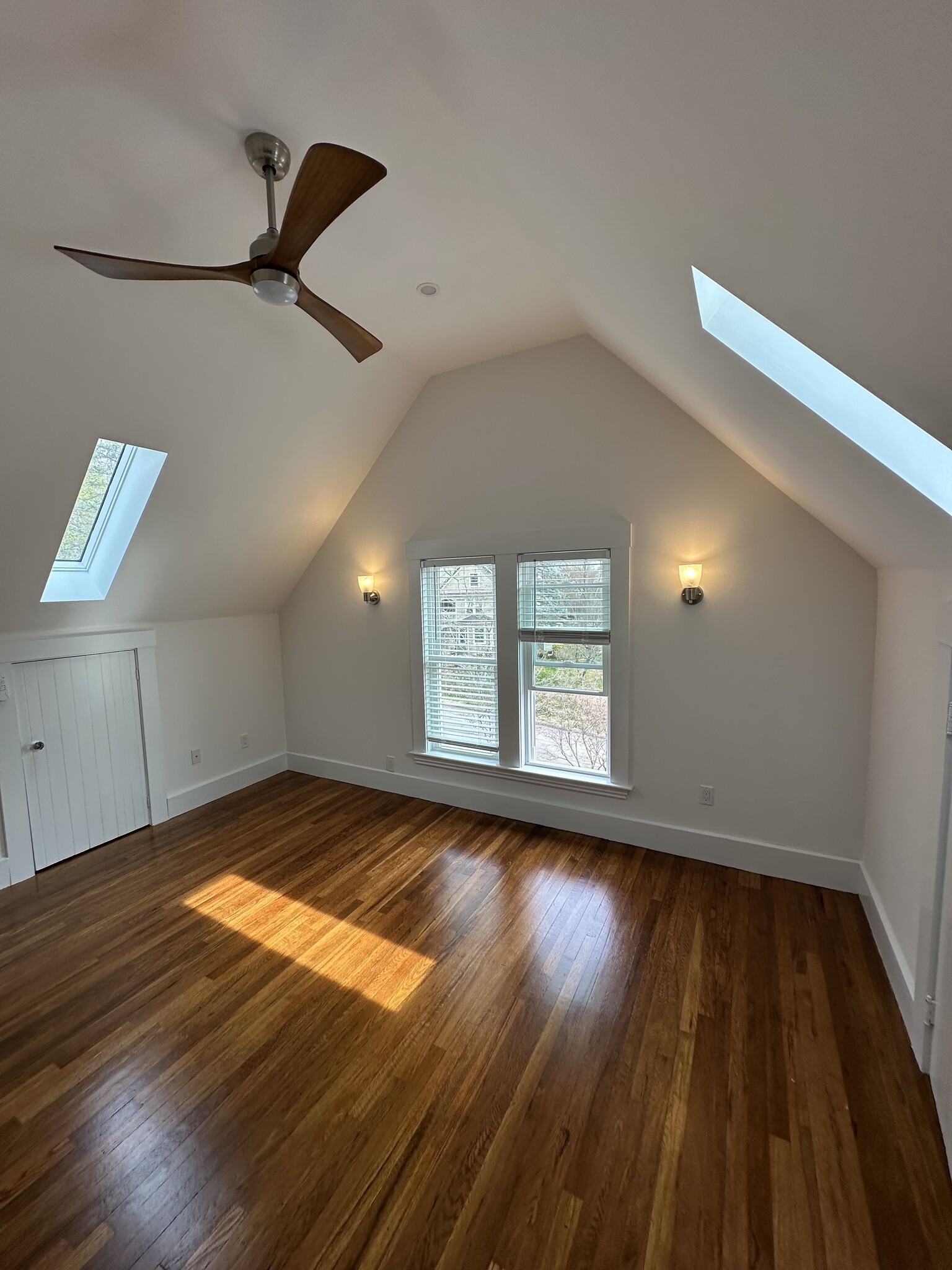 Living room - 48 Dennison Ave