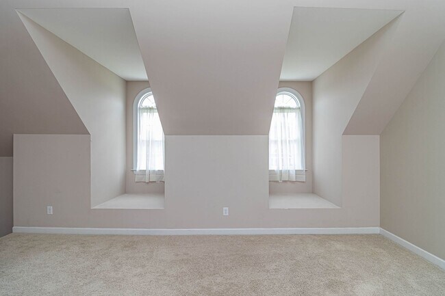 Building Photo - 109 Willow Pond Dr