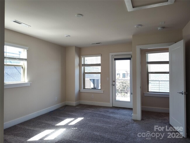 Building Photo - 13031 Tinton Ave