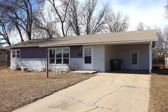 Building Photo - Convenient Central Fort Collins 3 Bedroom Home Close to CSU