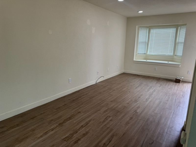 Building Photo - 1624 Banyan Dr