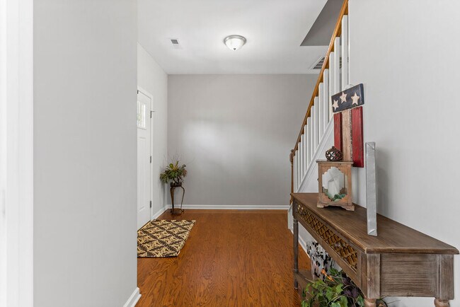 Building Photo - 135 Regatta Way