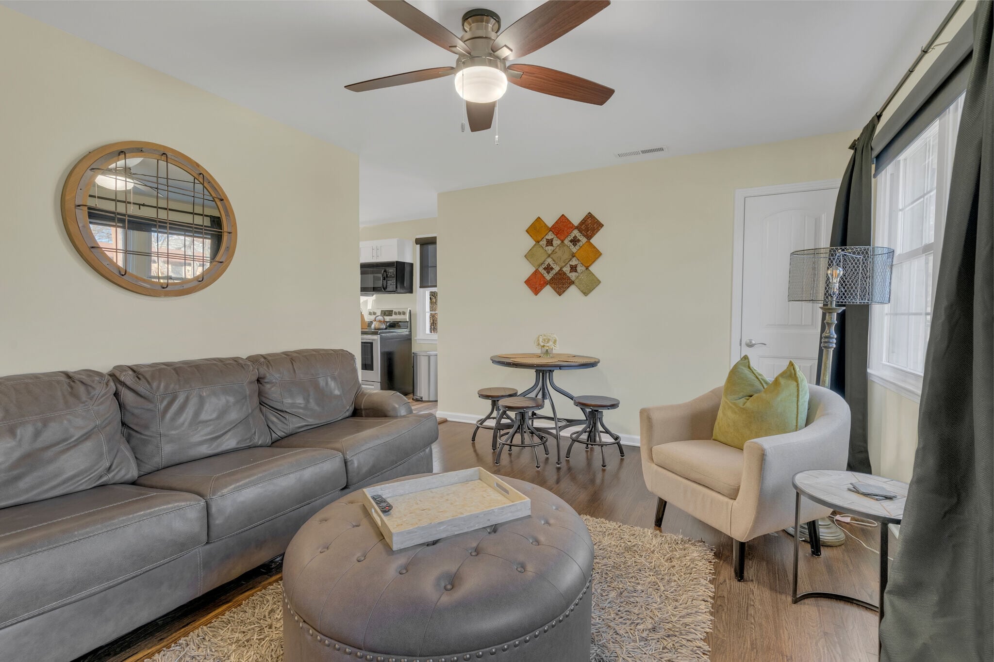 Building Photo - 3365 Hospital Ln