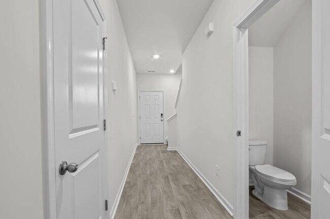 Building Photo - 117 Kimber Dr