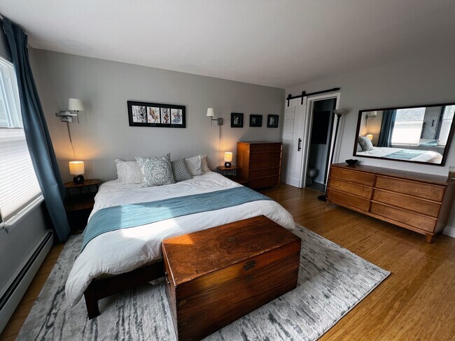 Primary Bedroom with Private Bath - 8033 Countryside Park