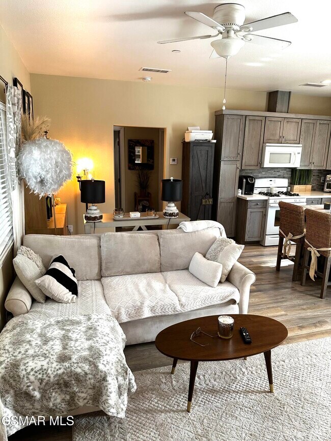 Building Photo - 1226 Aster St