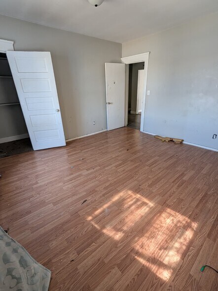 Building Photo - 336 Quinnipiac Ave