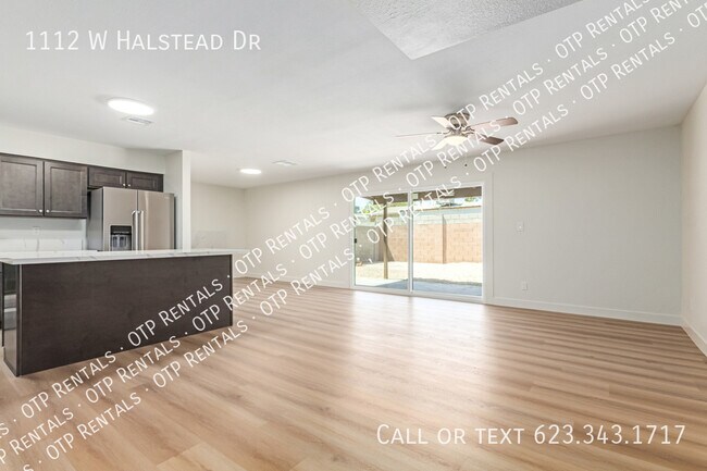 Building Photo - 1112 W Halstead Dr