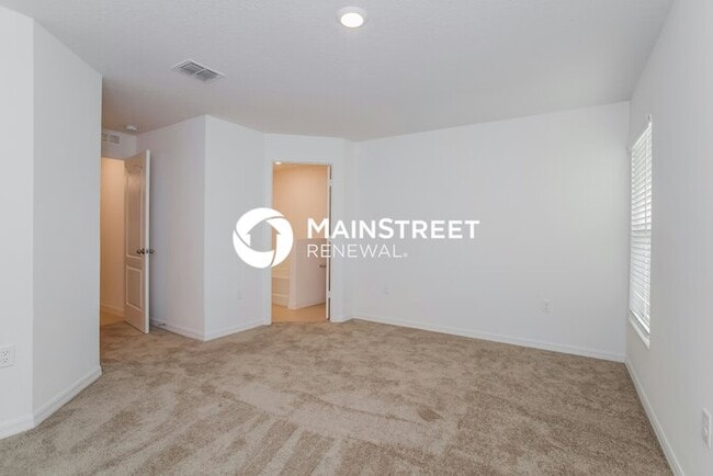 Building Photo - 4 Bedroom Pet-Friendly Home in Dundee, FL with Main Street Renewal