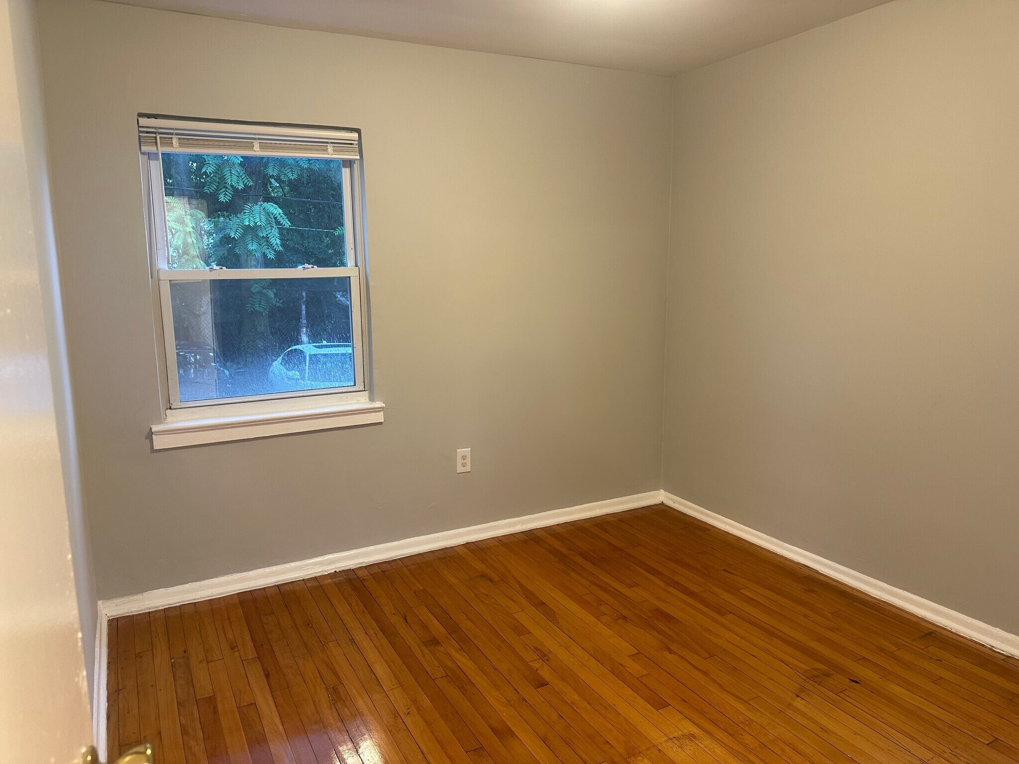 Building Photo - 47-61 Bross Pl