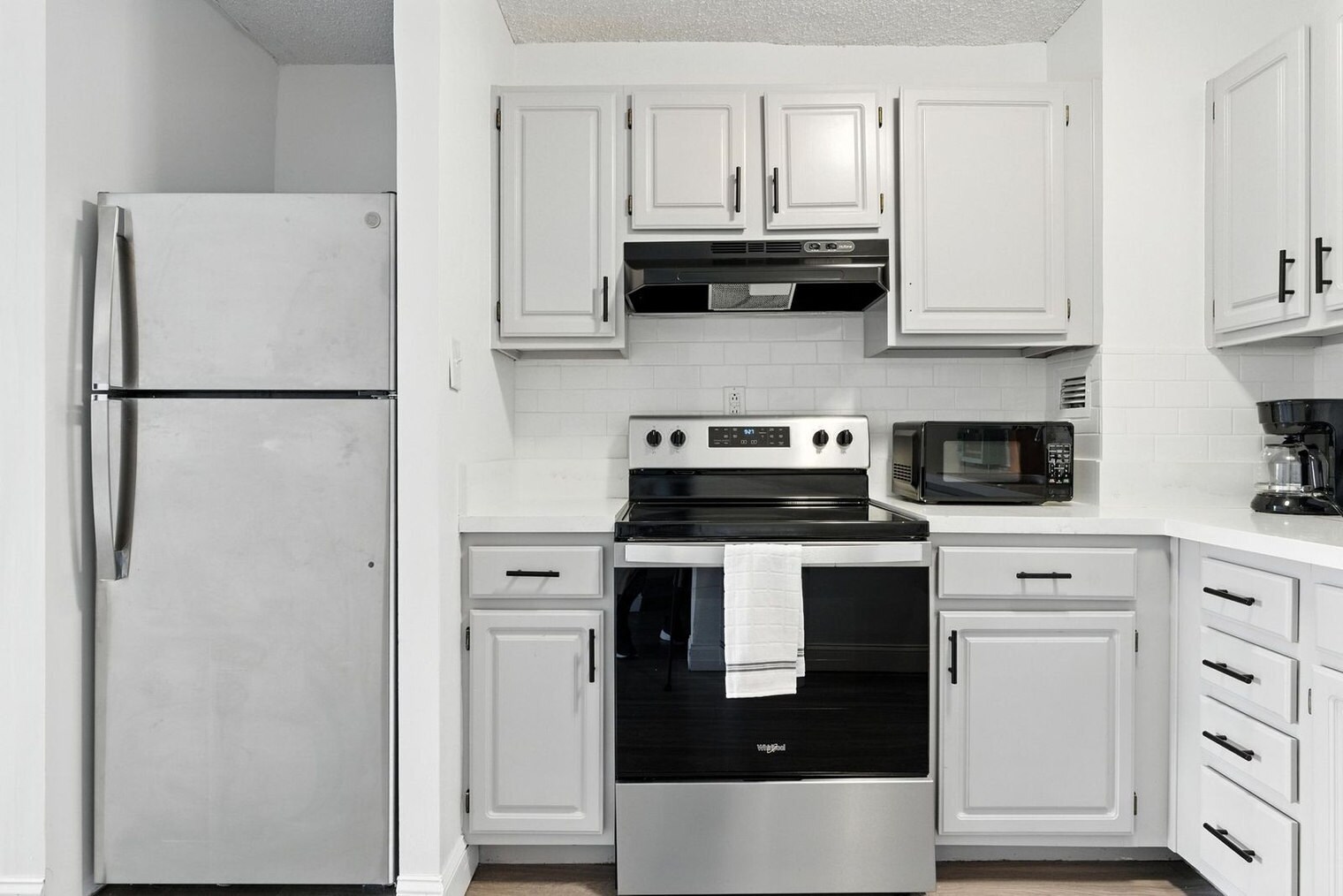 Building Photo - 1711 Bellevue Ave