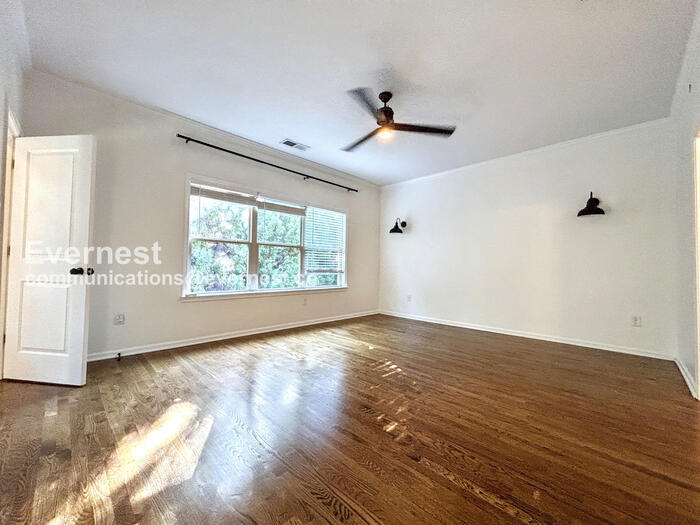 Building Photo - 951 Opelousas Way