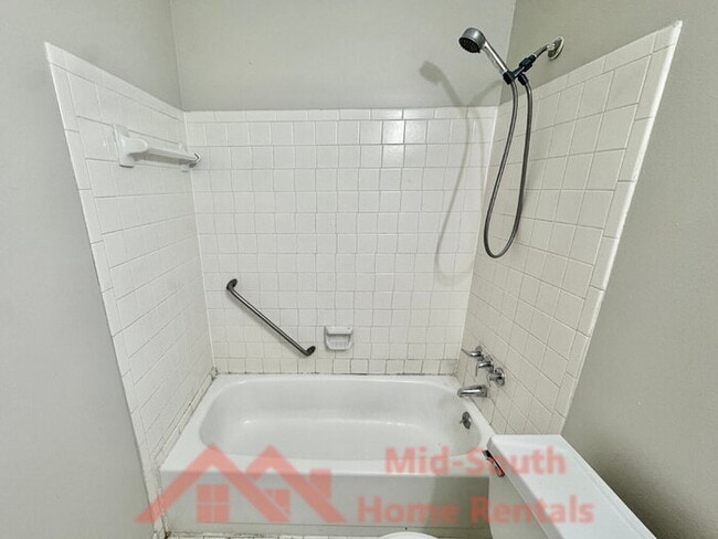 Building Photo - 4579 Buffer Dr