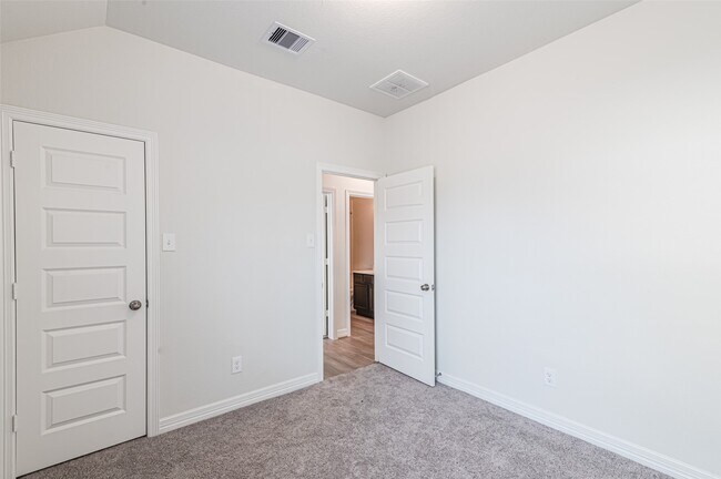 Building Photo - 7431 Sail Hl Dr