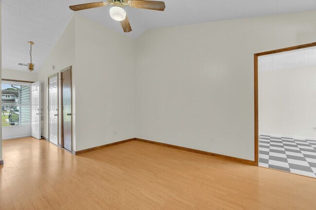 Building Photo - 295 Riggs Rd