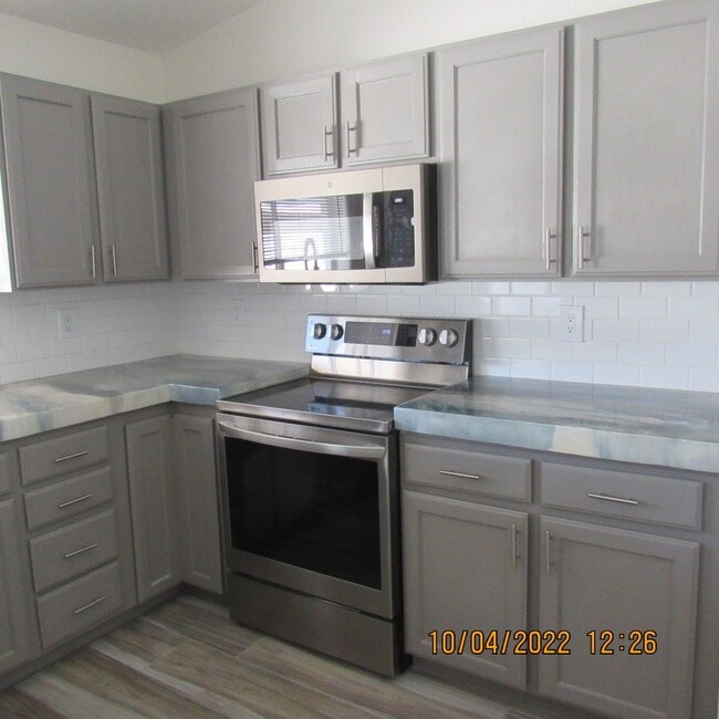 Building Photo - 970 San Juan Ln