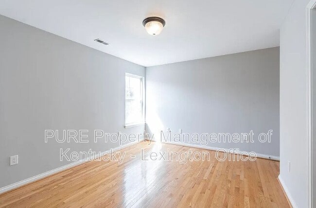 Building Photo - 4640 Riverman Way