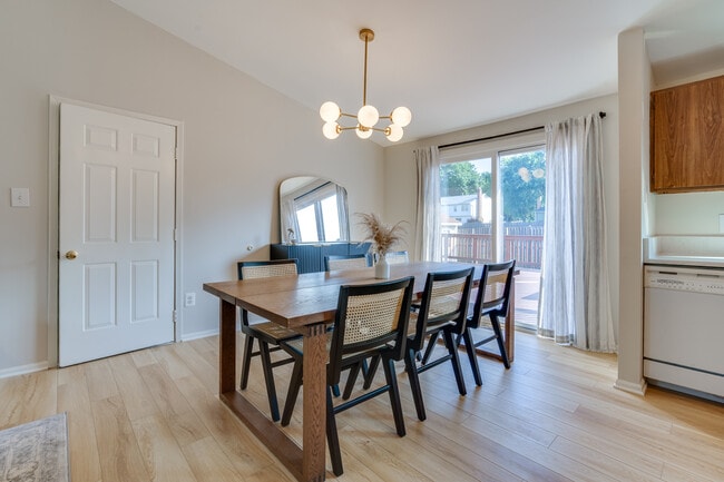 Dining Room - 5471 Braddock Ridge Dr