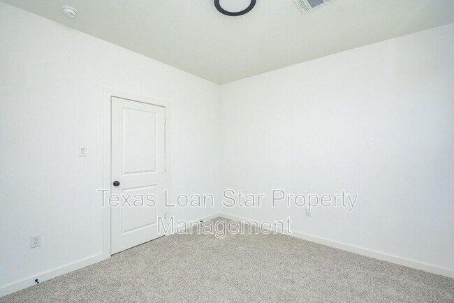 Building Photo - 4358 Clover St