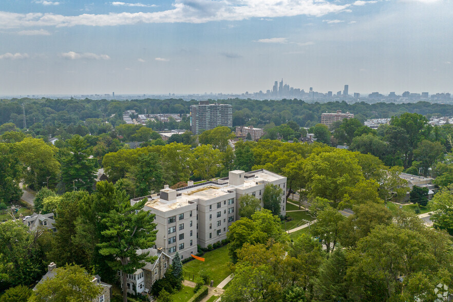 Aerial Photo - Fairview Apartments