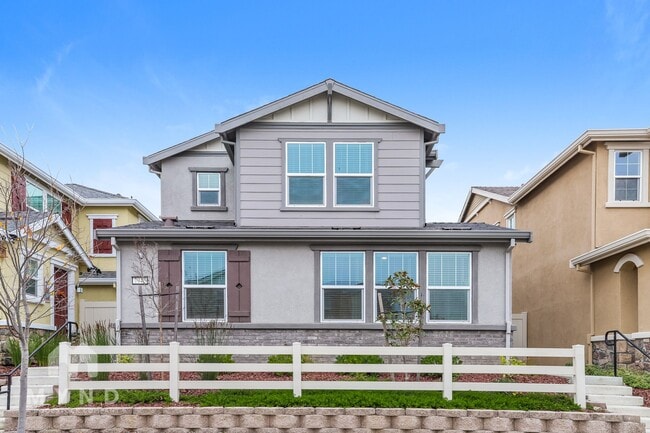 Building Photo - 7942 Pitcher St