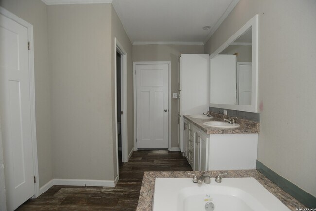 Building Photo - 13598 Old Frio City Rd