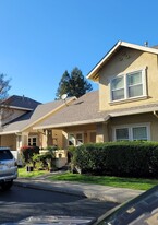 Building Photo - 426 Matteri Cir