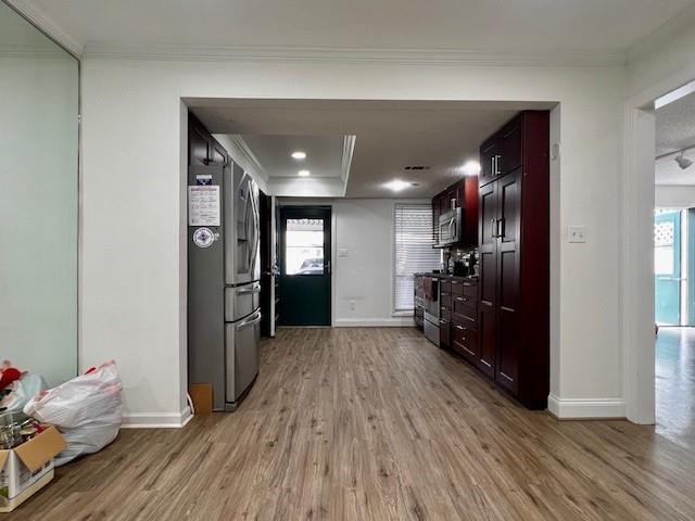 Building Photo - 698 Serramonte Dr