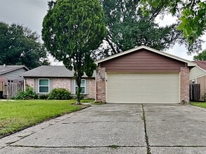 Building Photo - 8615 Riverside Walk Ln