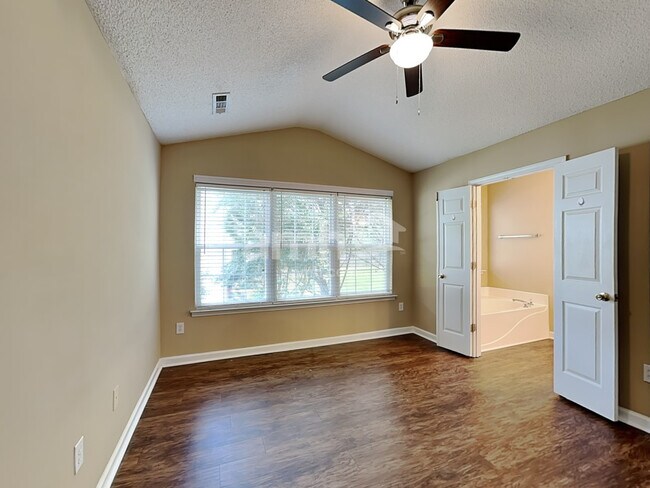 Building Photo - 315 Wild Wing Way