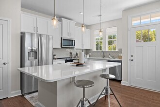 Building Photo - Abode at Miller Farm