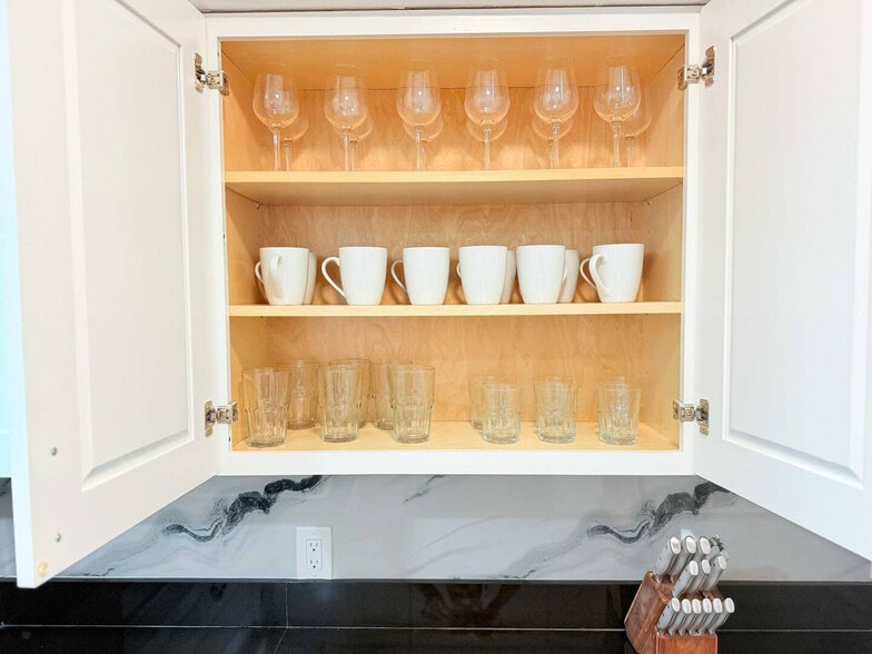 Building Photo - 2013 NW 12th Ave