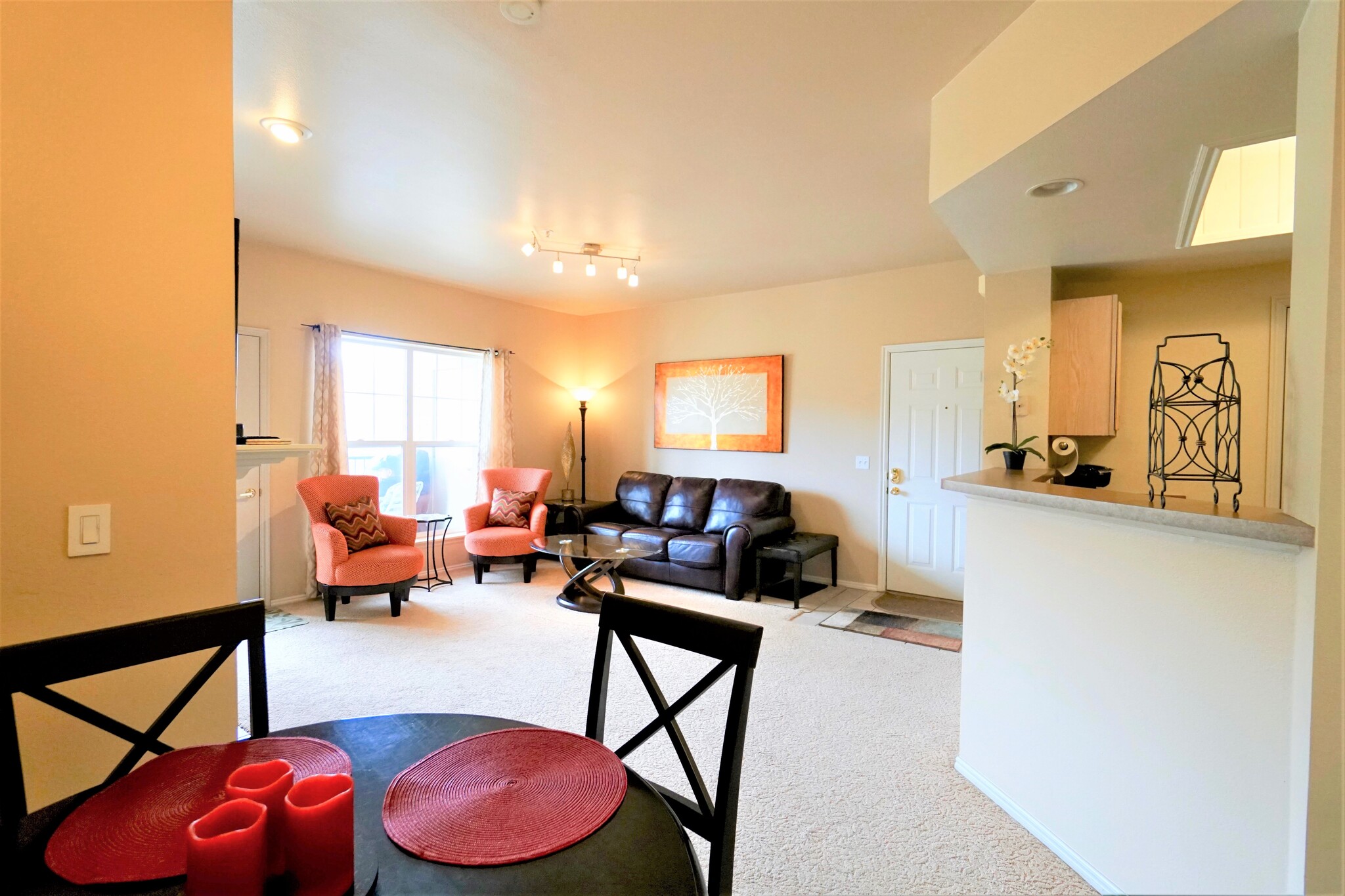 Living - 900 Bitner Rd