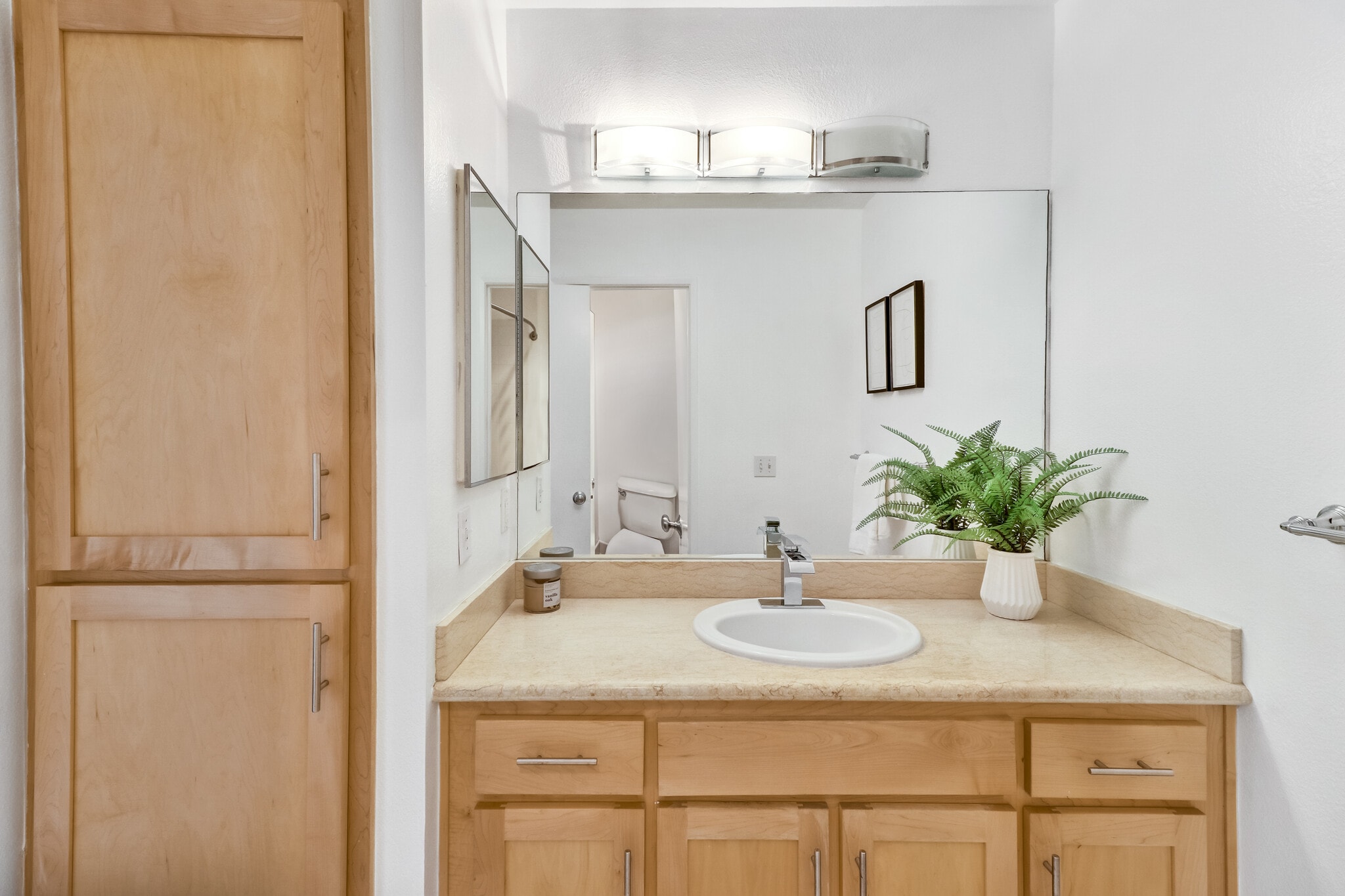 Building Photo - 242 Marina Lakes Dr