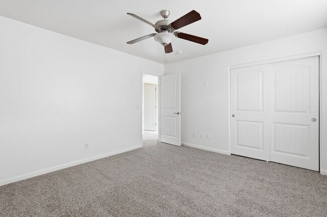 Building Photo - Higley Park Home