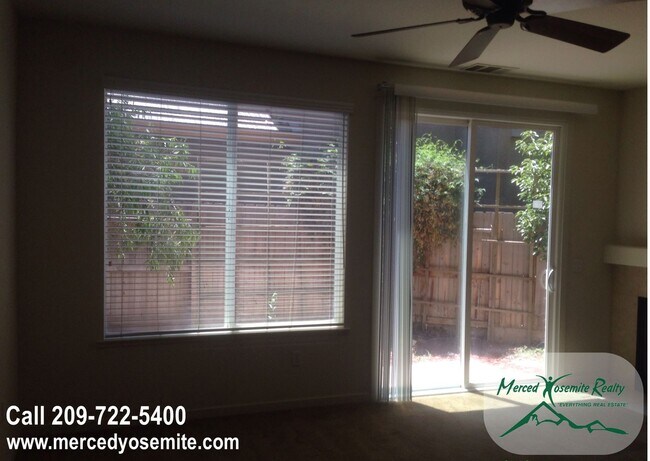 Building Photo - Appointment Only Do Not Disturb Occupants. Apply Now to Schedule Viewing.