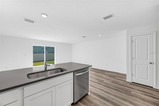 Building Photo - 1009 SPOTTED EGRET Loop