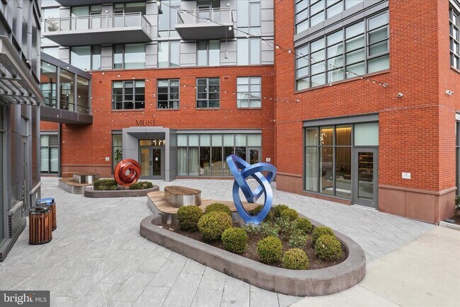 Building Photo - 1201 N Royal St