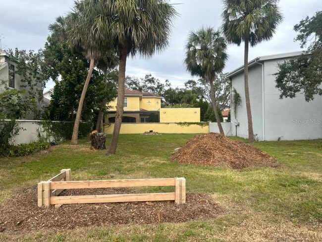 Building Photo - 4007 Bayshore Blvd