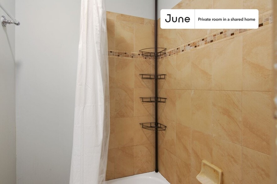 Building Photo - Room in Shared 4 bed/1.5 bath home in Allston