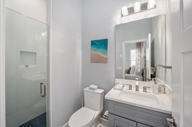 ensuite bath 3 - 13265 SW 9th Rd